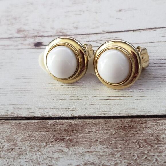 Vintage Clip On Earrings - White Domed Circle with Gold Tone Halo - Picture 2 of 4